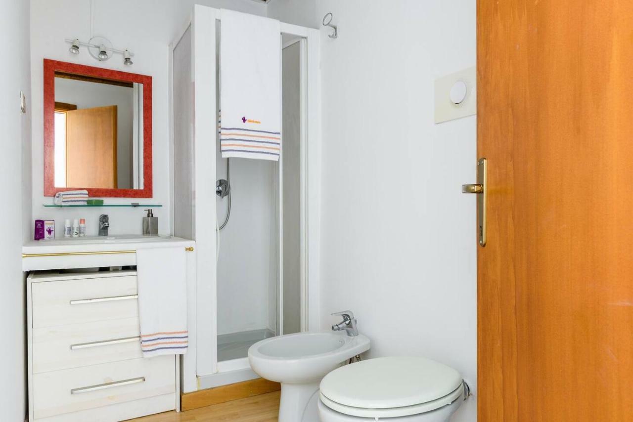 Altido Cozy Apt For 4 Close To Basilica Di Sant'Ambrogio Milano Exteriör bild